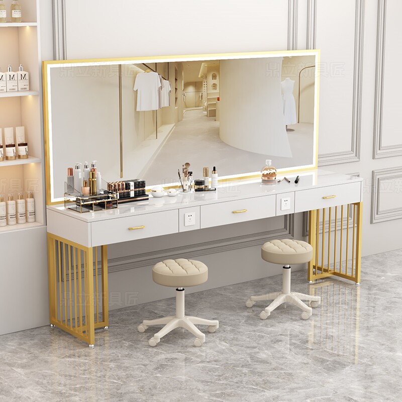 Beauty Makeup Bridal - # Mesa de Maquiagem Moderna Especializada