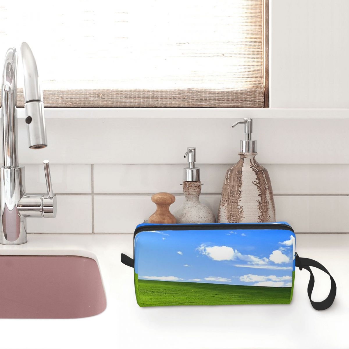 Bolsa de Maquiagem com Estampa - Beauty Makeup Wallpaper avaliação e preço